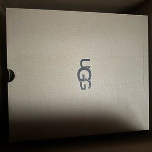 UGG BOOTS NEW COLLECTION